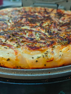 Una foto de Fugazzeta en horno de pizza Cecotec