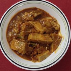 A picture of Jack fruit masala curry.
