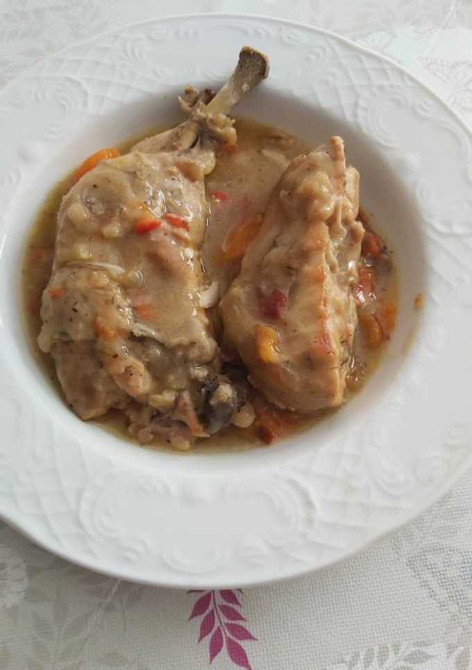 Una foto de Muslos de Pollo a la cerveza a mi manera