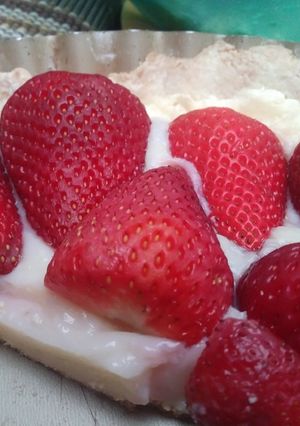Una foto de Tarta frutal con crema pastelera sin gluten