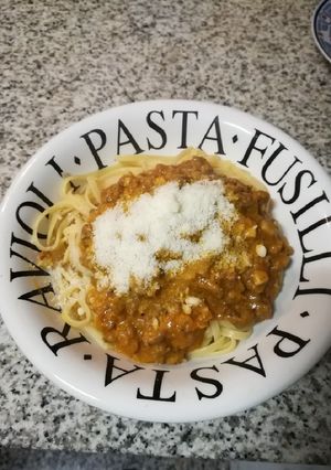 Una foto de Tagliatelle a la boloñesa
