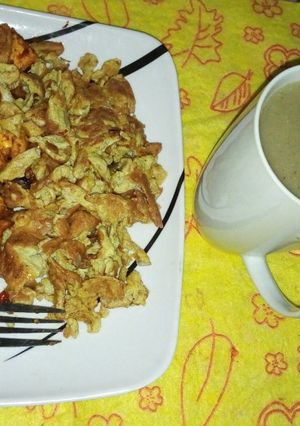 A picture of Fried sweet potatoes with scrambled eggs.