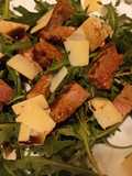 Tagliata de vită cu rucola și grana