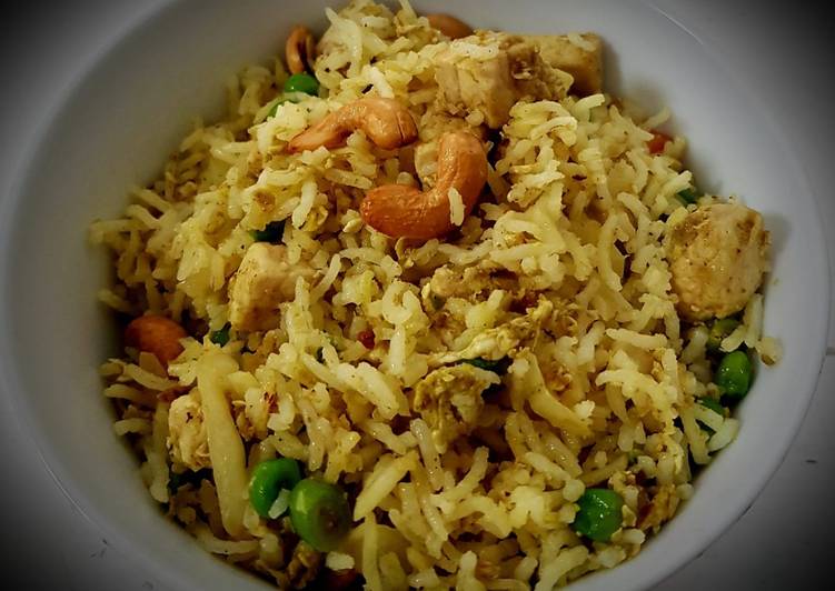 How to Prepare Homemade Chicken Fried Rice