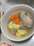 เกี๊ยวหมู ซุปไก่มันฝรั่ง
