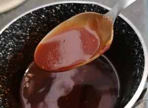 Une photo de Sauce tonkastu (sauce bulldog)