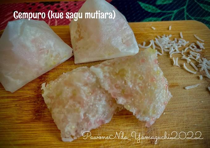 Cempuro (kue sagu mutiara)