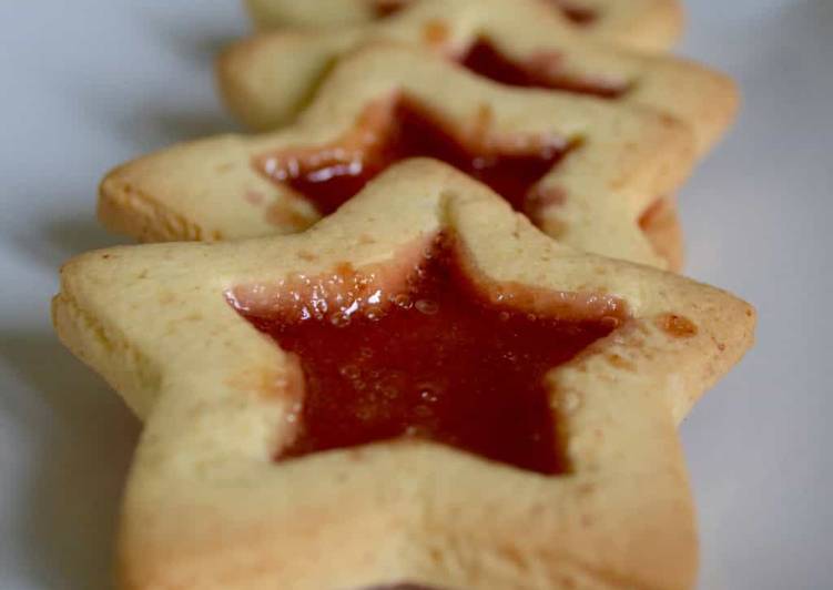 How to Make Ultimate Stained Glass Biscuits