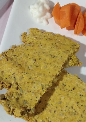 Una foto de Crackers de garbanzos y semillas💜