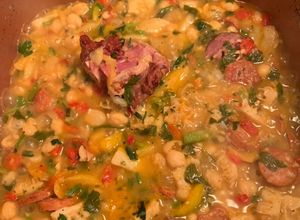 Una foto de Mondongo (callos)