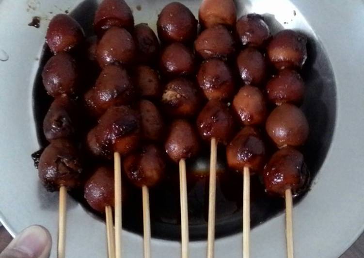 Sate telur puyuh coklat manis