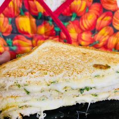 A picture of Egg 🥚 Sandwich 🥪 with Mozzarella cheese 🧀.