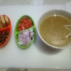 A picture of Black gram soup.
