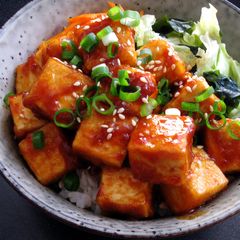 A picture of Gochujang Tofu Rice Bowl.