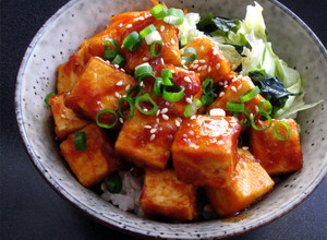 A picture of Gochujang Tofu Rice Bowl.