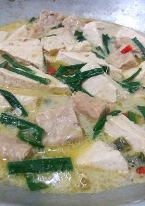 Foto resep Empis-Empis Tahu Tempe Pedes Seger