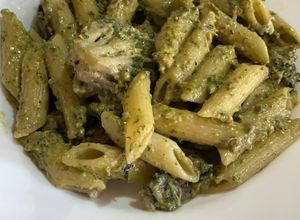 O poză a rețetei PENNE CREMOASE CU BROCCOLI 🥦.