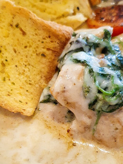 Foto resep Spinach Chicken Casserole With Cream Cheese and Mozzarella