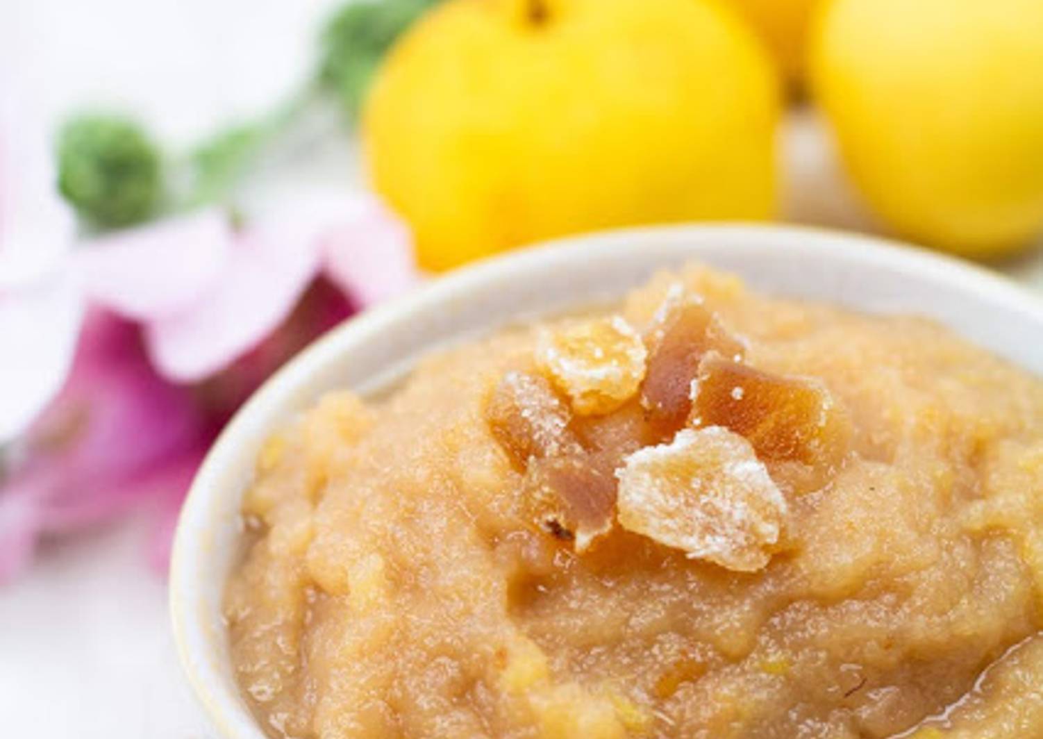 Compote de poire nashi au gingembre frais de Dans la cuisine de Gin