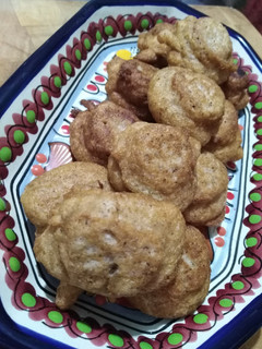 Una foto de Acará (bollos de frijol carita)