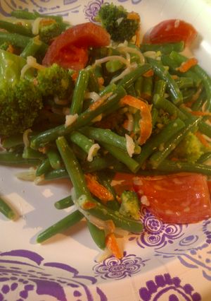 A picture of Maybe salad......? Green Bean Broccoli salad.