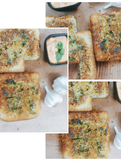 गार्लिक ब्रेड (garlic bread recipe in Hindi) रेसिपी मुख्य फोटो