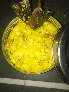 નાયલોન પૌંઆ નો ચેવડો (Nylon Poha Chevado Recipe In Gujarati) રેસીપી મુખ્ય ફોટો