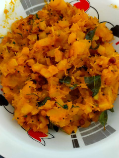 பூசணிக்காய் பொரியல்(pumpkin poriyal recipe in tamil) செய்முறை முக்கிய புகைப்படம்
