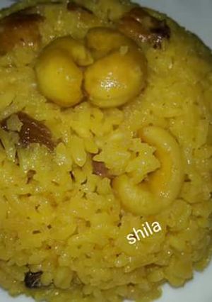 A picture of Bengali Basanti pulav / sweet pulav.