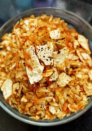 A picture of Papad Poha (Roasted).