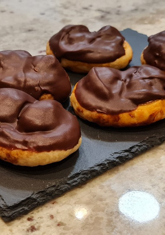 Una foto de Palmeritas lotus bañadas en chocolate