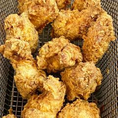 A picture of Crispy fried chicken.