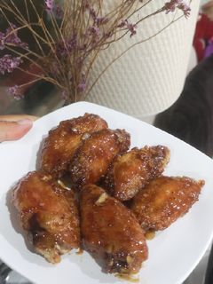 รูปของ ปีกไก่ทอดซอสแดง ไร้น้ำมัน (บอนชอน) Airfryer