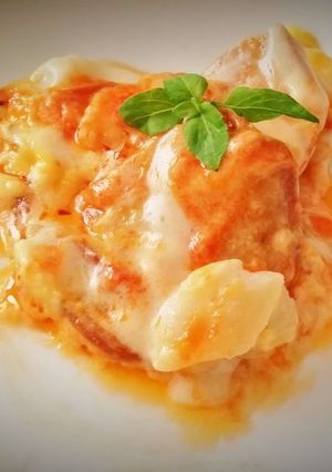Una foto de Bacalao gratinado con Patatas y Bechamel