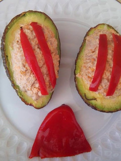Una foto de Aguacate relleno