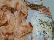 Una foto de pasta al nido