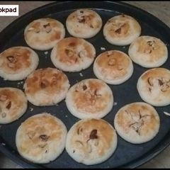 A picture of Nan khatai.