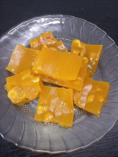மாம்பழ கத்லி (Maambala kathli recipe in tamil) செய்முறை முக்கிய புகைப்படம்