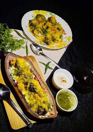 সেব পুরি ও দই পাপড়ি চাট (sev puri o doi papdi chaat recipe in bengali) রেসিপির প্রধান ছবি