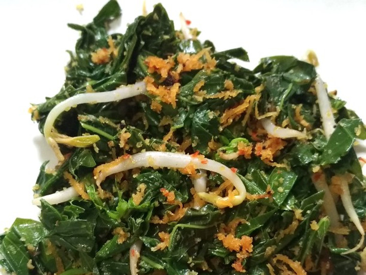 Cara Gampang Membuat 82. Urap Daun Ubi Singkong yang Bikin Ngiler