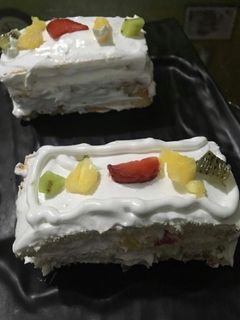 ब्रेड पेस्ट्री(Bread pastry recipe in hindi) रेसिपी मुख्य फोटो
