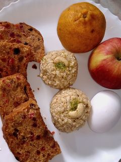 ফ্রুট কেক (fruit cake recipe in Bengali) রেসিপির প্রধান ছবি