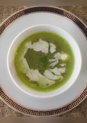A picture of Green peas mint soup.