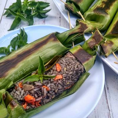 Resep Nasi Bakar Cumi Hitam Pr Bukannasibiasa Oleh Mama Syifa Hana Cookpad