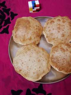 आटे के भटूरे (aate ke bhature recipe in Hindi) रेसिपी मुख्य फोटो