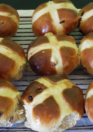 Una foto de Panes de Pascua de Gran Bretaña (Hot Cross Buns)