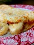 Crepioca de banana, parmesão e muçarela