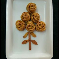 A picture of Baked achari Rose Mathri.