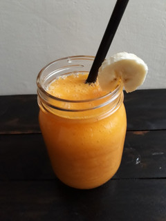 A picture of Mango Carrot Smoothie.