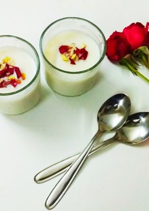 A picture of Rose Pudding.